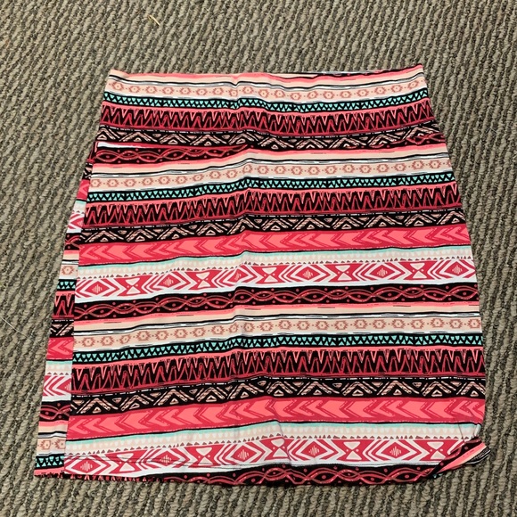 Charlotte Russe Aztec mini skirt - Picture 1 of 2